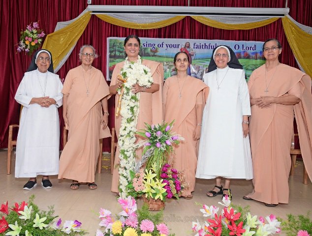  Newly Elected Superior General Sr Nirmalini visits A.C Karnataka Province