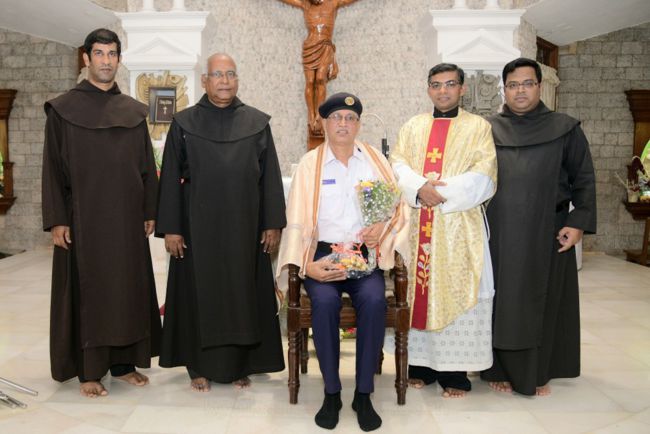  Mr. Maxim Moras, traffic wardon from Mangaluru city honored at Infant Jesus Shrine