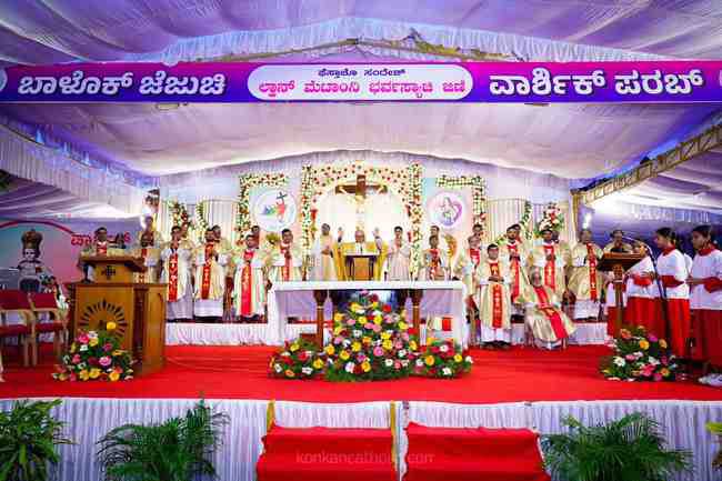  Faithful Depart with Blessings as the Infant Jesus Feast Ends in Mangaluru