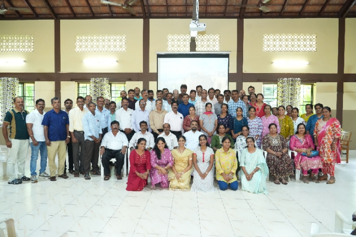  Inter-religious Dialogue and Ecumenical Commissions Hold Combined Training for Parish Convenors in Mangaluru
